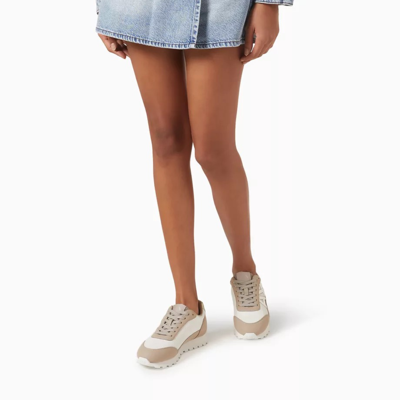 Дамски маратонки Armani Exchange Women Sneakers XW002150 AF19388 Model View