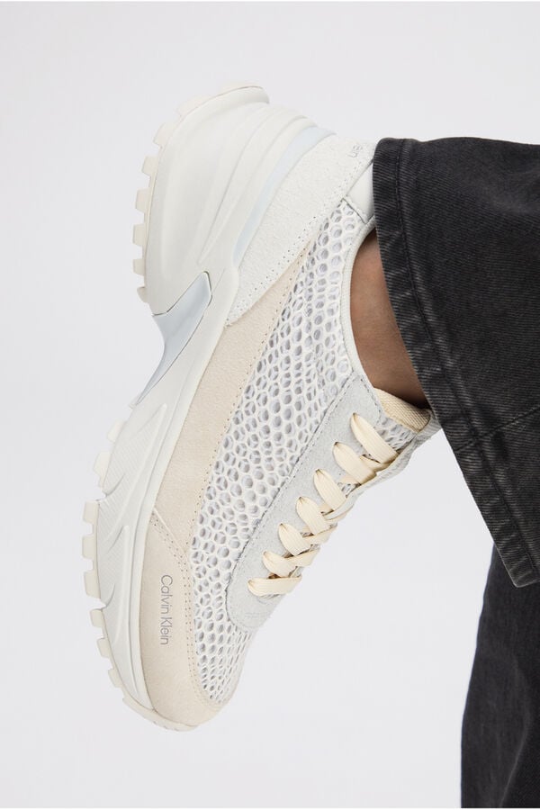 Дамски маратонки Calvin Klein Jeans Women Sneakers YW0YW02030 Z01 Close-Up