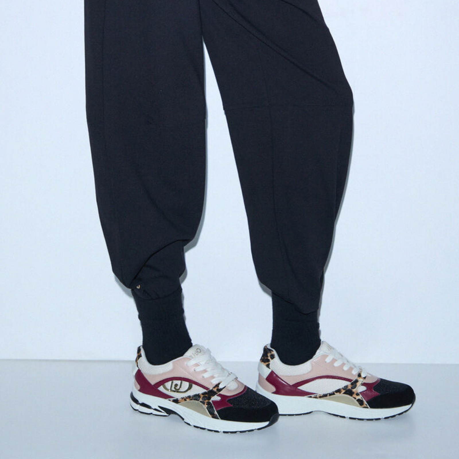 Дамски маратонки Liu Jo Trixie 01 Women Sneakers BF6063 PX935 S4219 Model View