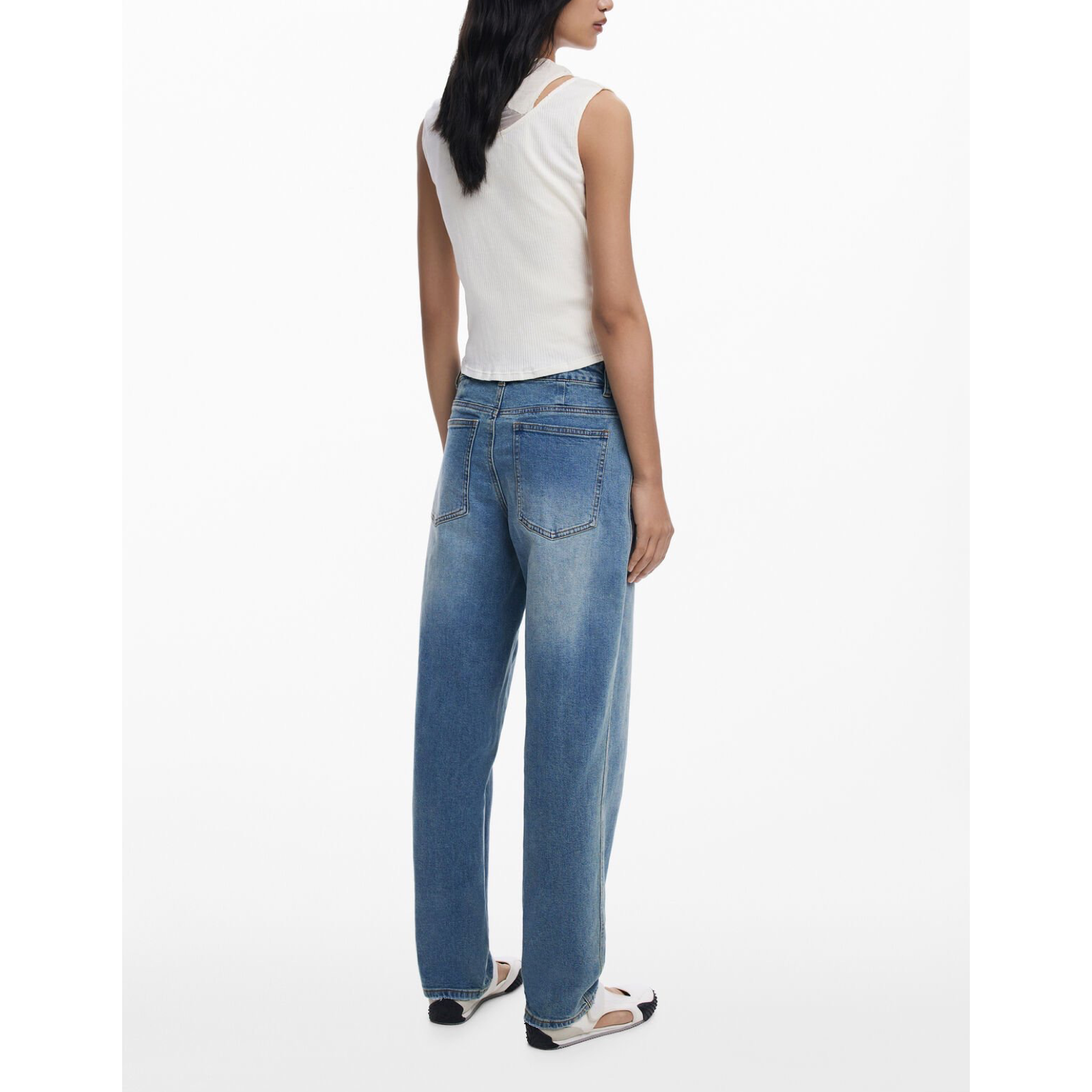 Дамски дънки Desigual Jeans 25WWDD01 Back View