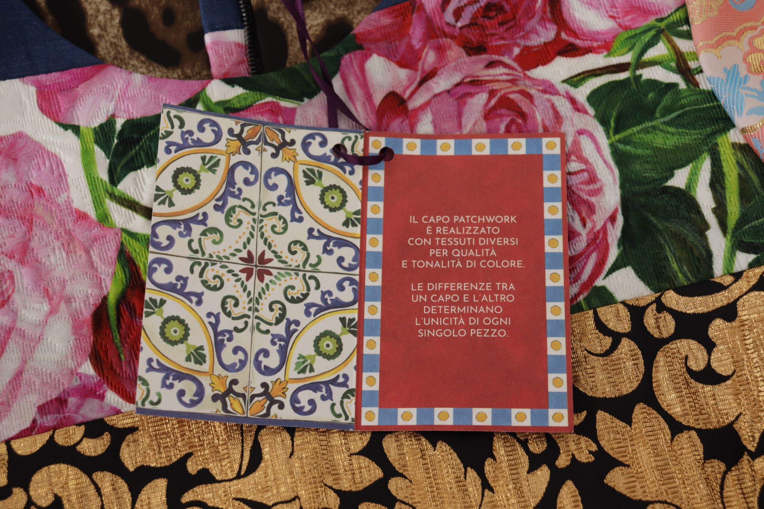 Мини рокля Dolce & Gabbana Patchwork Sheath - многоцветна елегантност