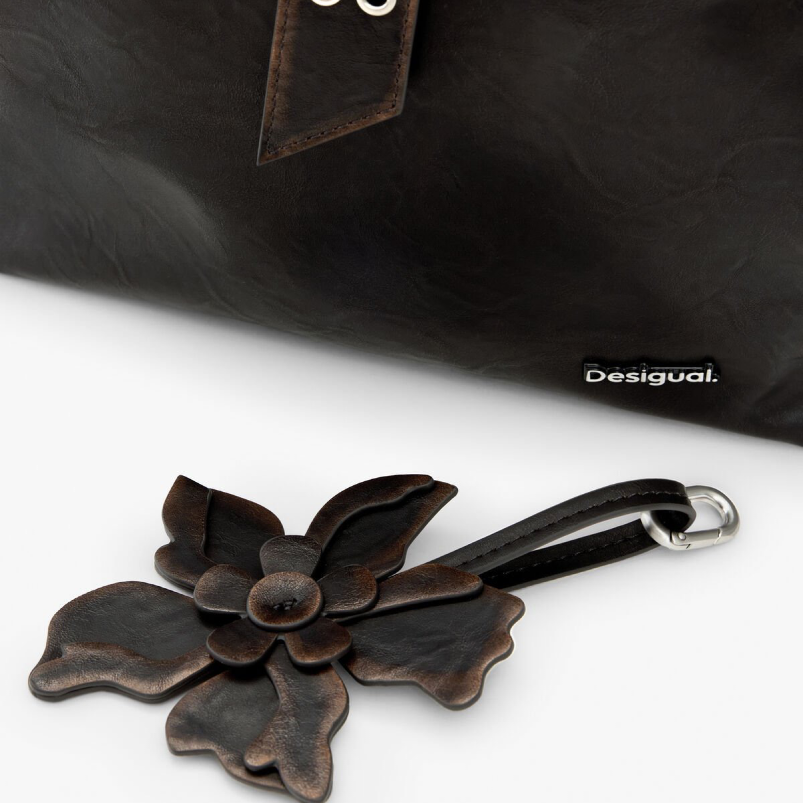 Дамска раница Desigual Women Rucksack 26SAKP11 6009U Close-Up