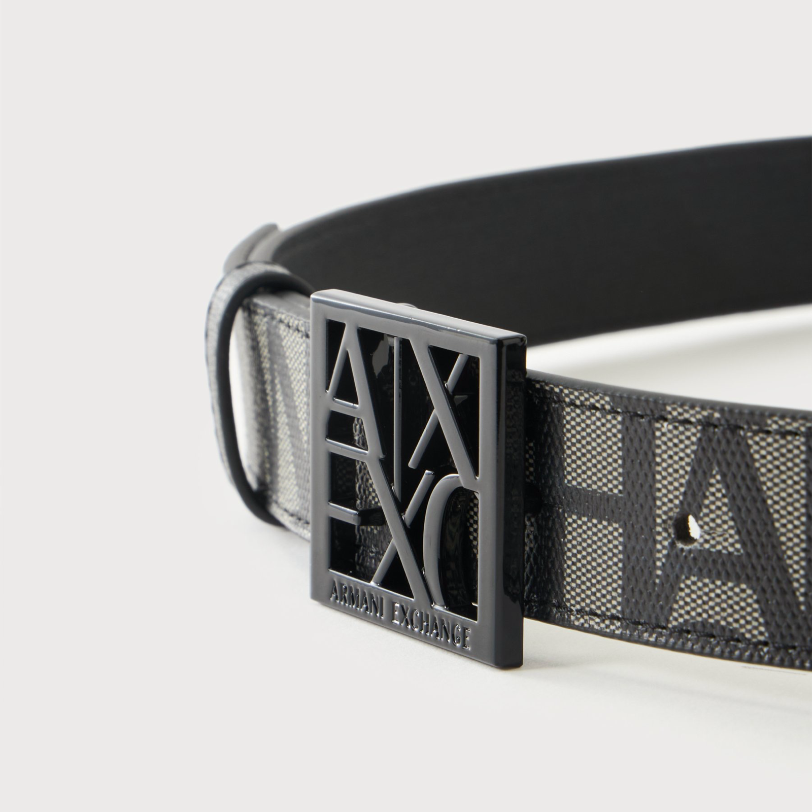 Дамски колан Armani Exchange Women Belt XW003313 AF15324 M2008 Close-Up