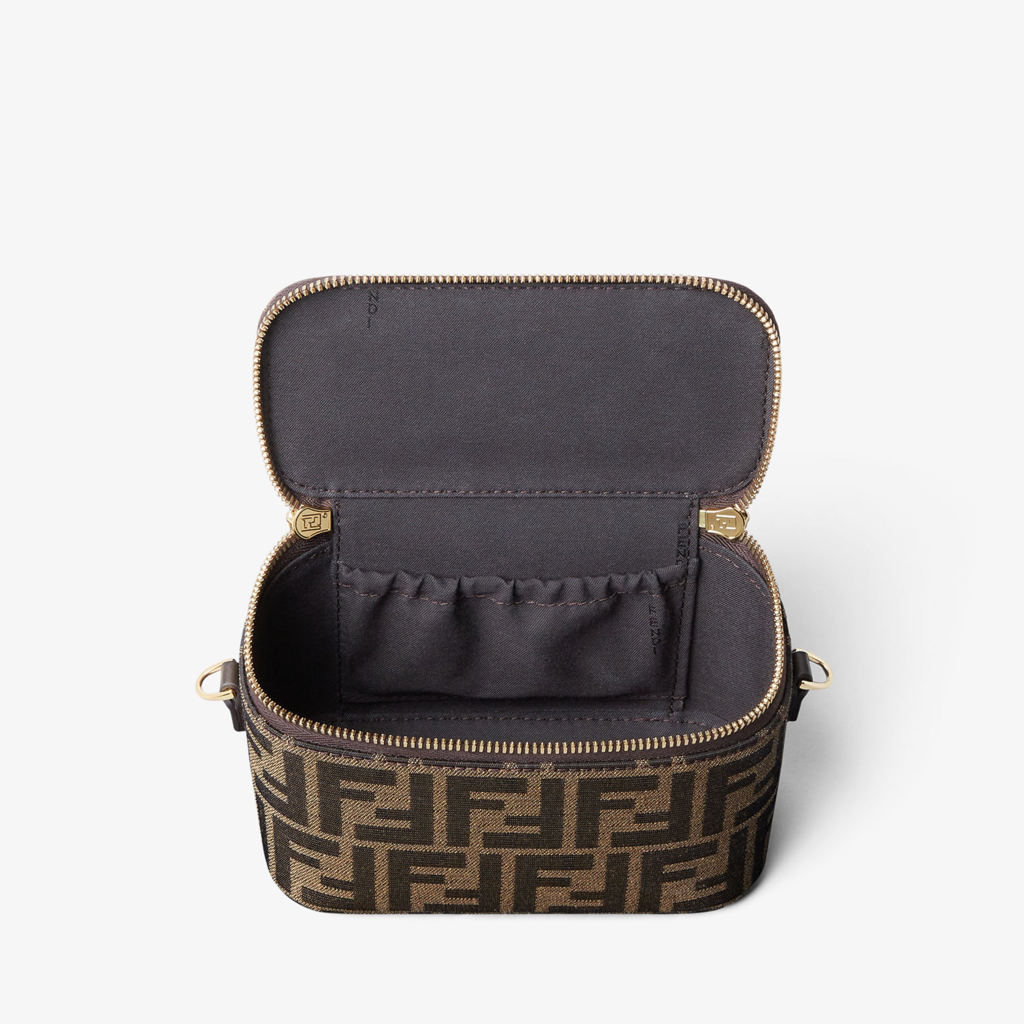 Дамска чанта Women’s handbag FENDI Vanity 8BS108AFPMF1GL7 inside view