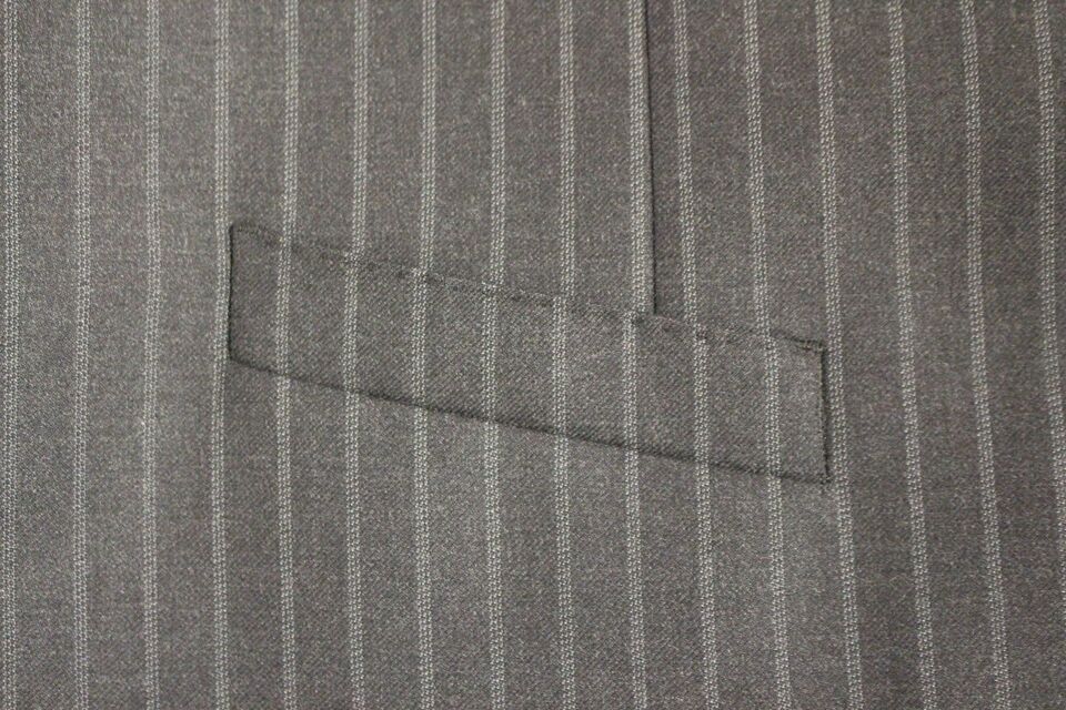 Елегантна вълнена жилетка на сиви райета Dolce & Gabbana