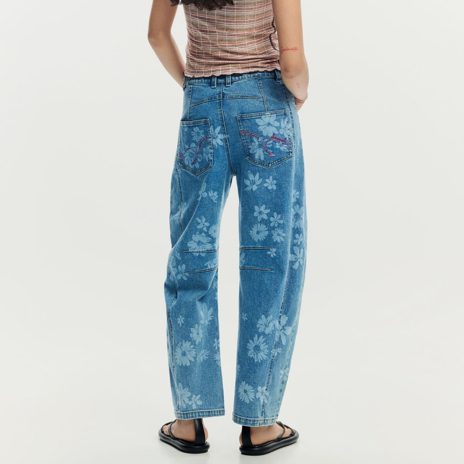 Дамски дънки Desigual Women Jeans 26SWDD06 5053 Back View