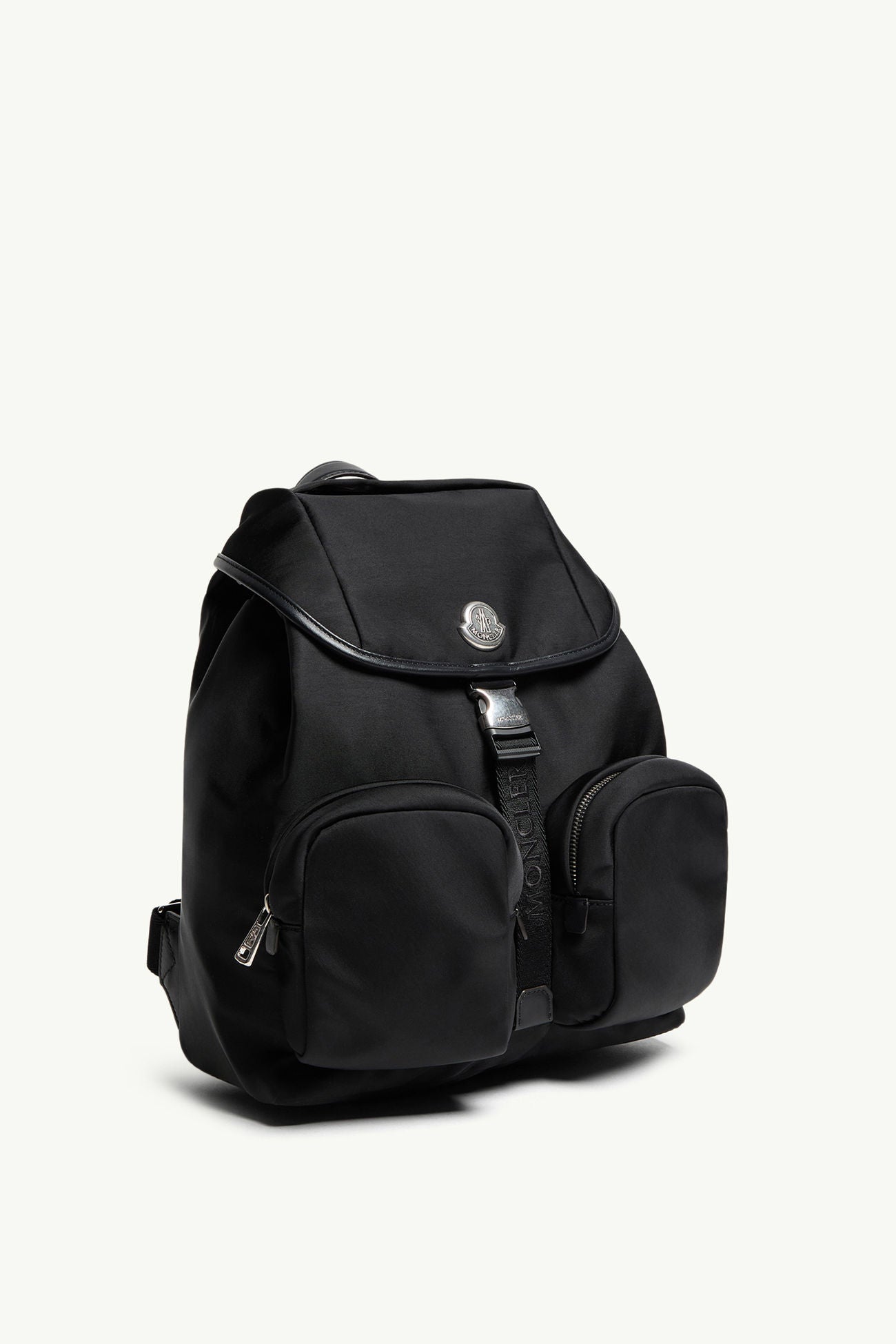 Раница New Trick Water-Repellent Backpack Moncler K209B5A00002M6980999 Black