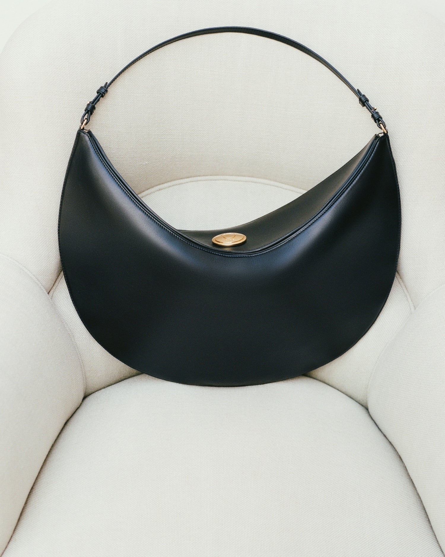 Jacquemus Ovalo дамска чанта