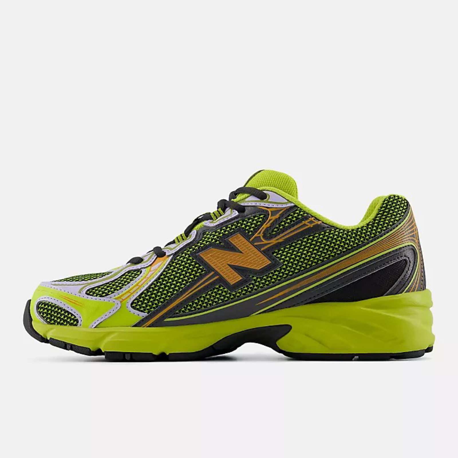 Мъжки маратонки New Balance 740 Men Sneakers U74099S Medial View