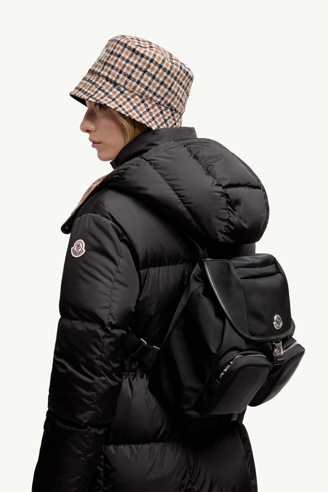 Раница New Trick Water-Repellent Backpack Moncler K209B5A00002M6980999 Black