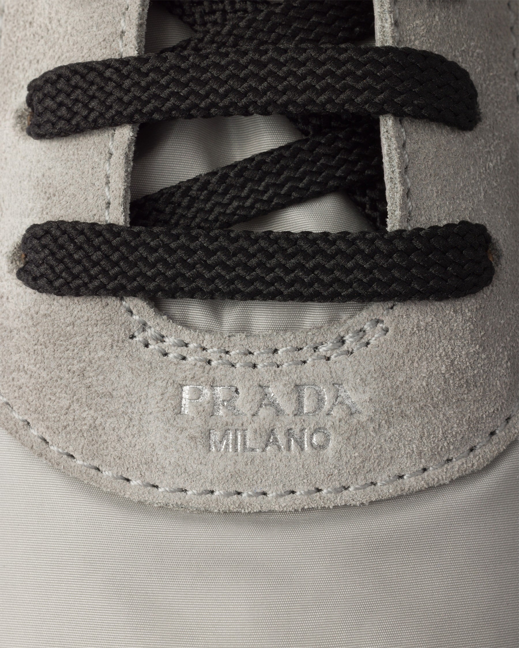 Дамски спортни обувки Women’s sneakers PRADA 1E959NF005D7CF0424 Grey logo view