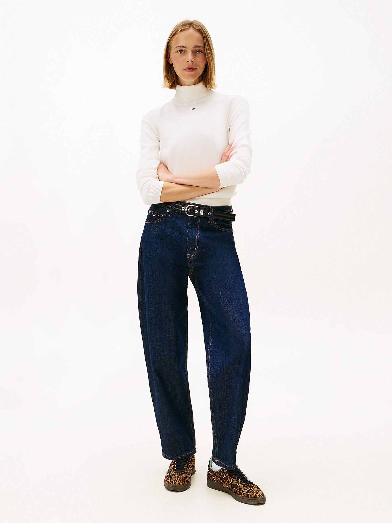 Дамски пуловер с поло яка Women’s cotton turtleneck sweater Tommy Hilfiger DW0DW21672YBH Off-White front view
