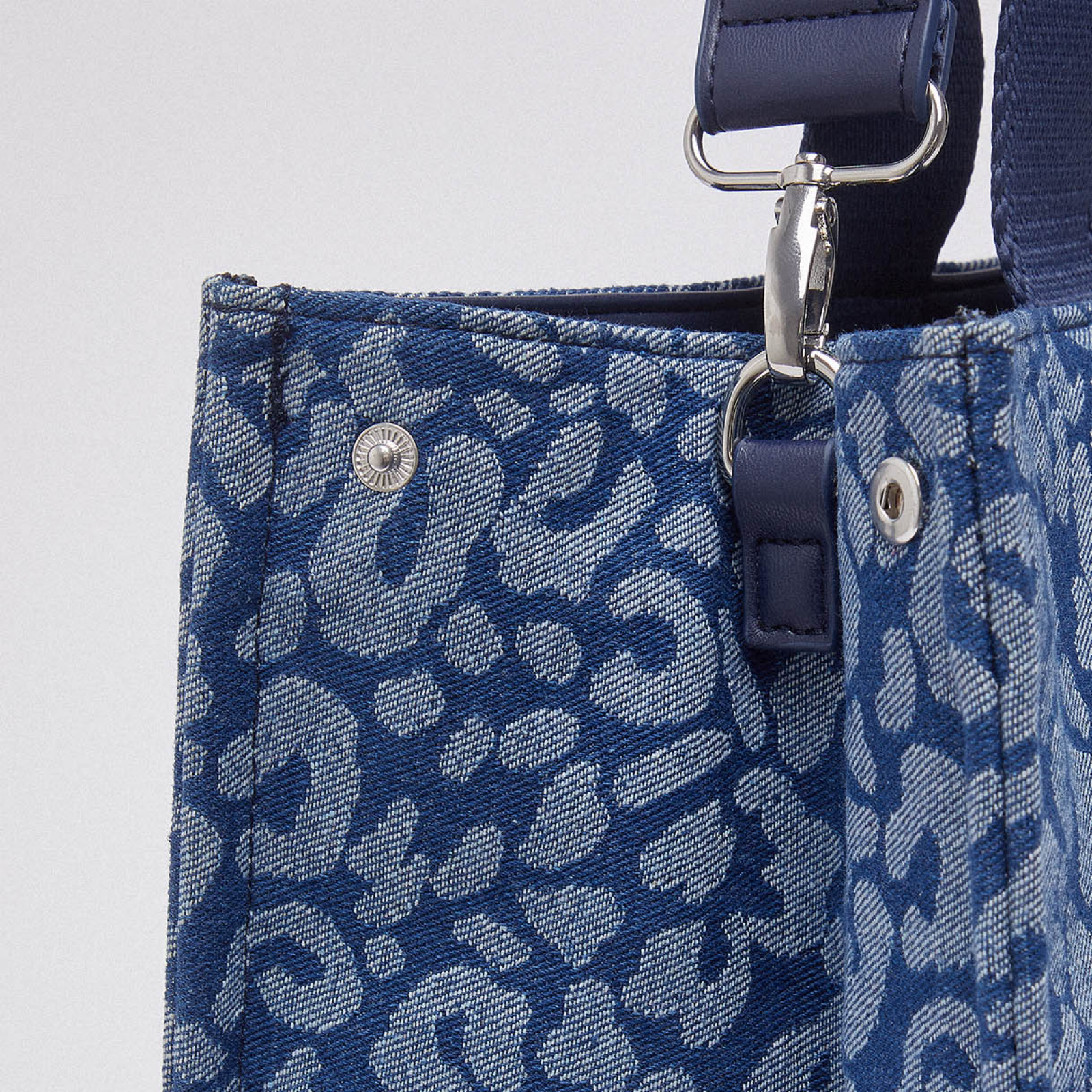 Дамска шопинг чанта Liu Jo Women Tote Bag 2A6026 D3200 78365 Close-Up