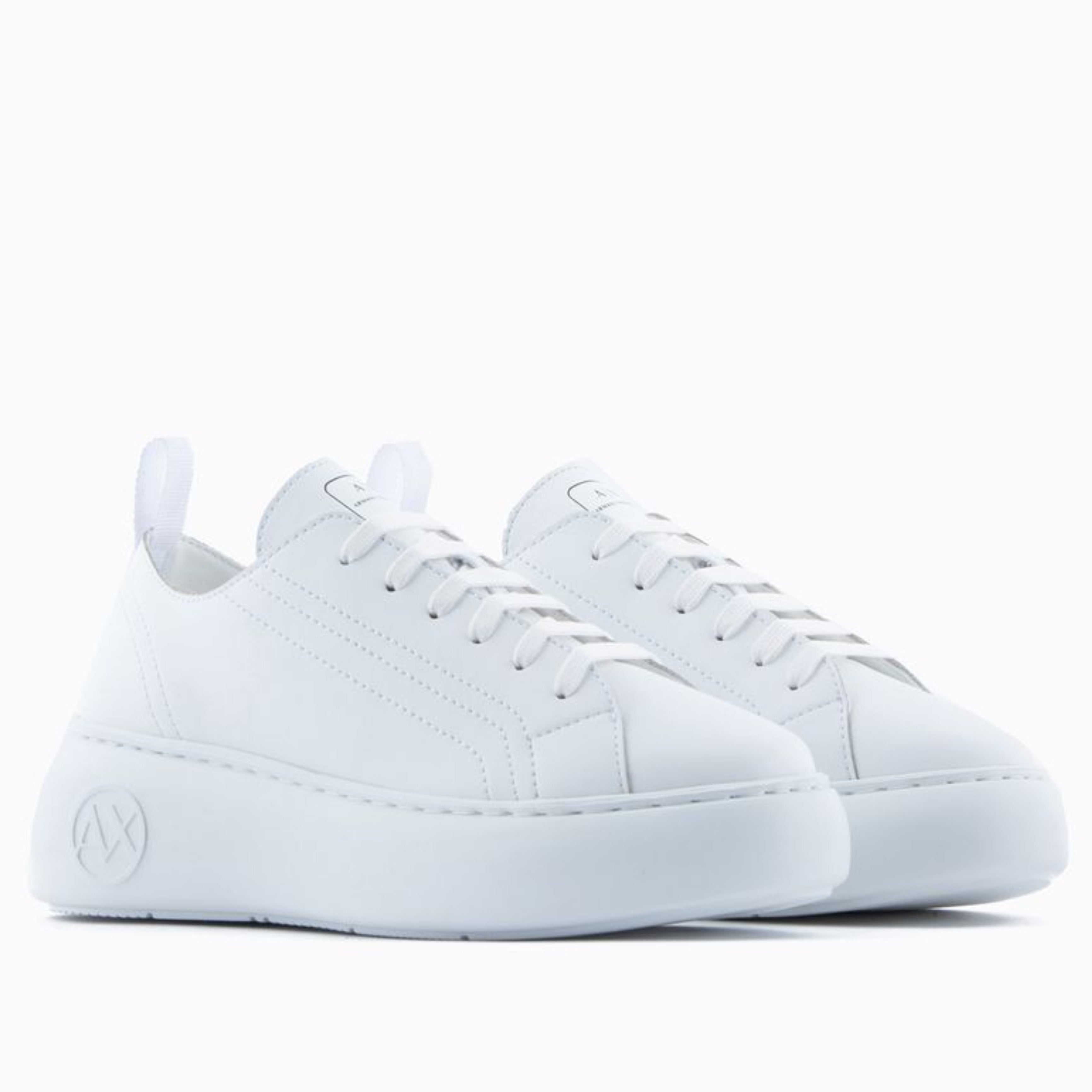Дамски кецове Armani Exchange XDX043 XCC641 00152 в бяло