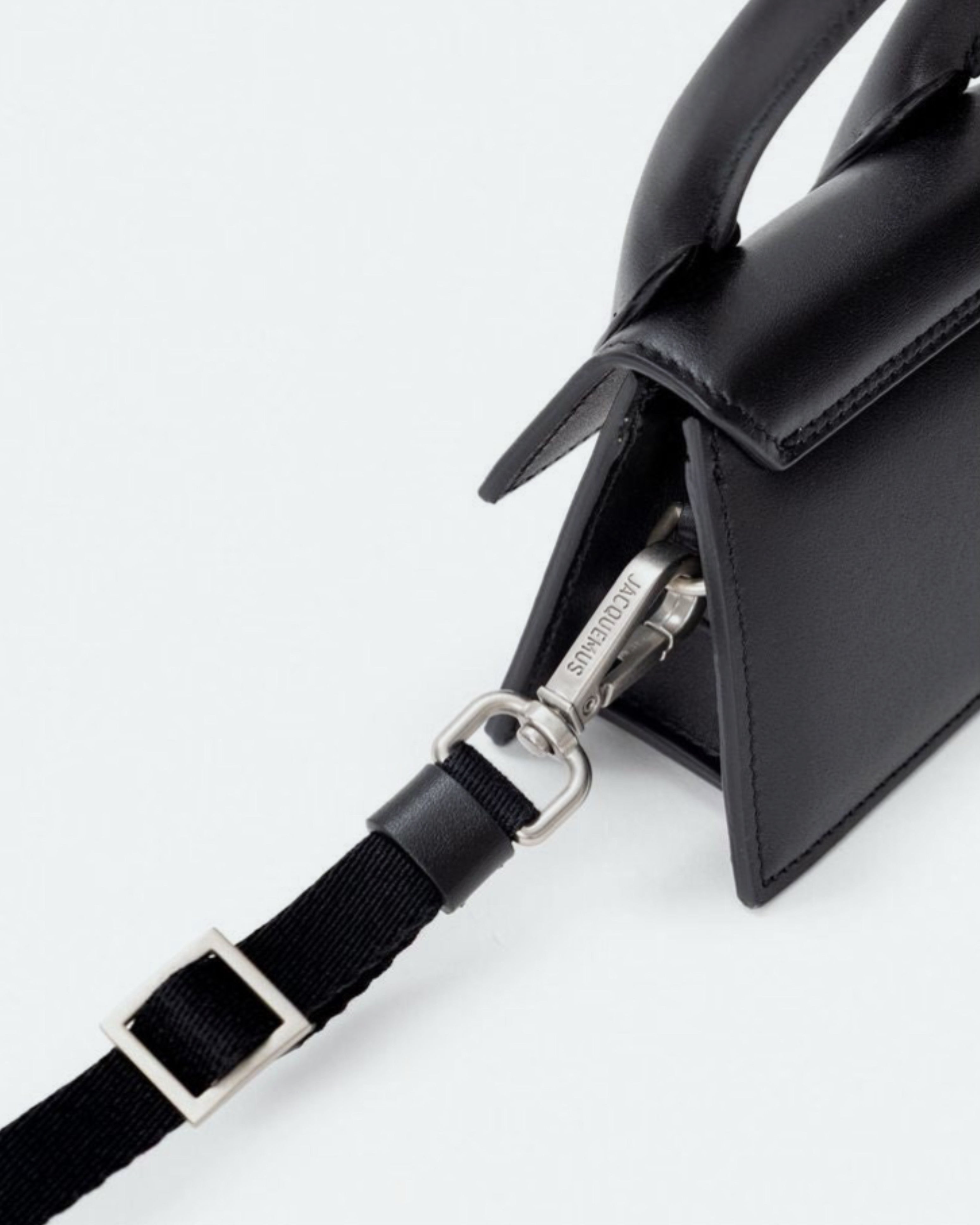 Дамска мини чантичка от естествена кожа Mini Le Chiquito Black Leather Bag Jacquemus 216BA0013061990