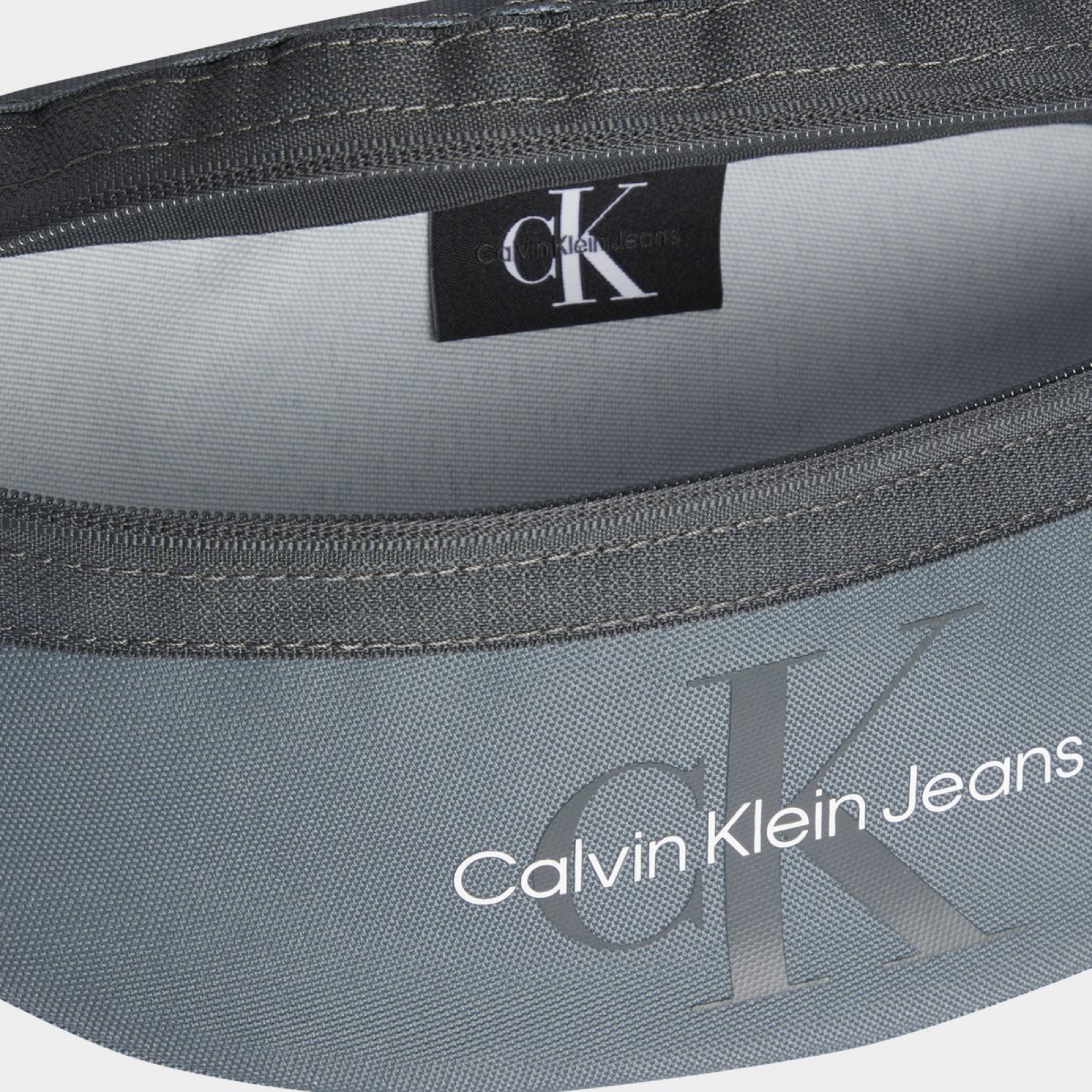 Мъжка чанта за кръста Calvin Klein Jeans K50K511096