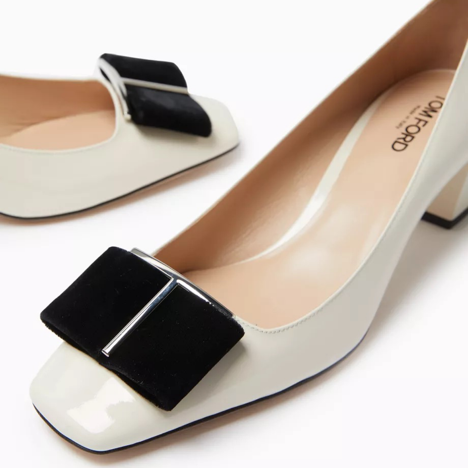 Tom Ford Audrey 60 Patent Leather Pumps W3615LCL406S 3WN08 Close-Up