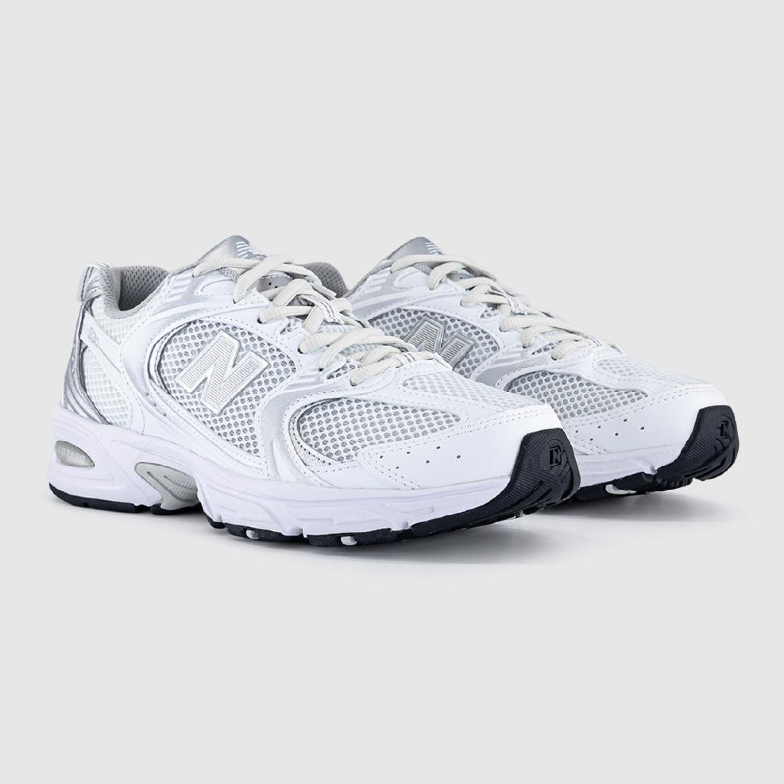 Дамски маратонки New Balance 530 Women Sneakers MR530EMA Lateral View