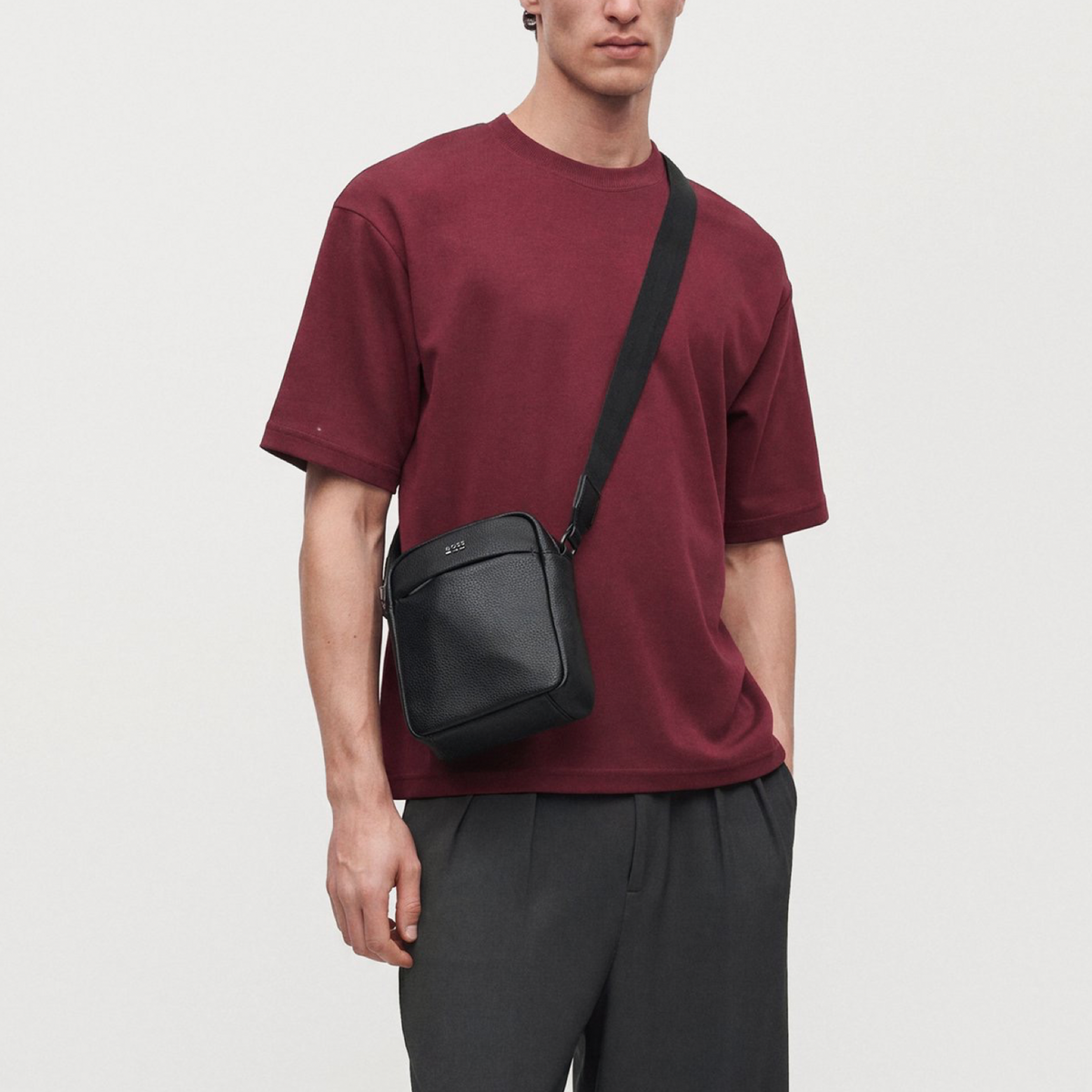 Мъжка чанта Boss Men Bag 50572882 001 Model View