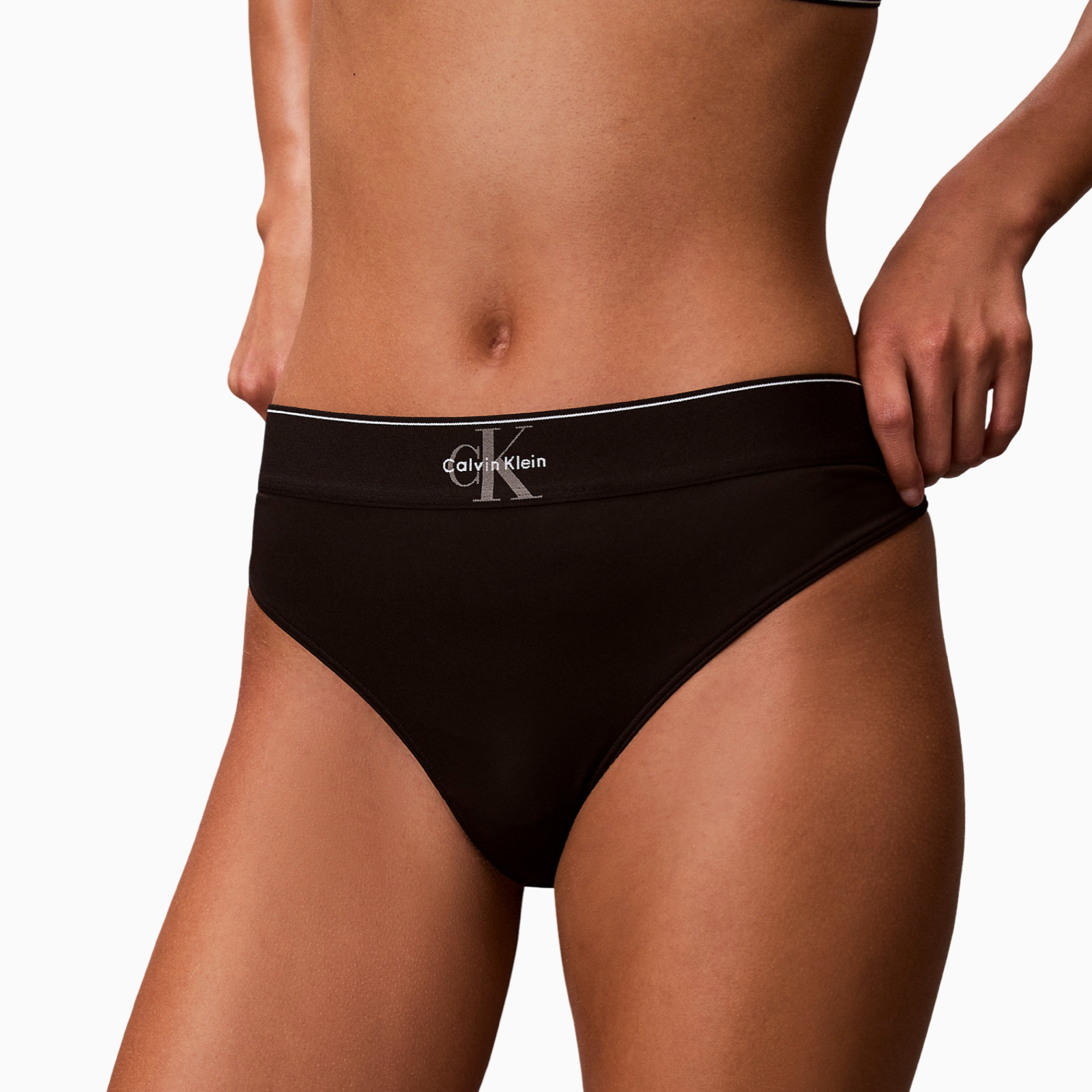 Дамски пражки Calvin Klein Women Thongs LV00QF8813 UB1 Front View