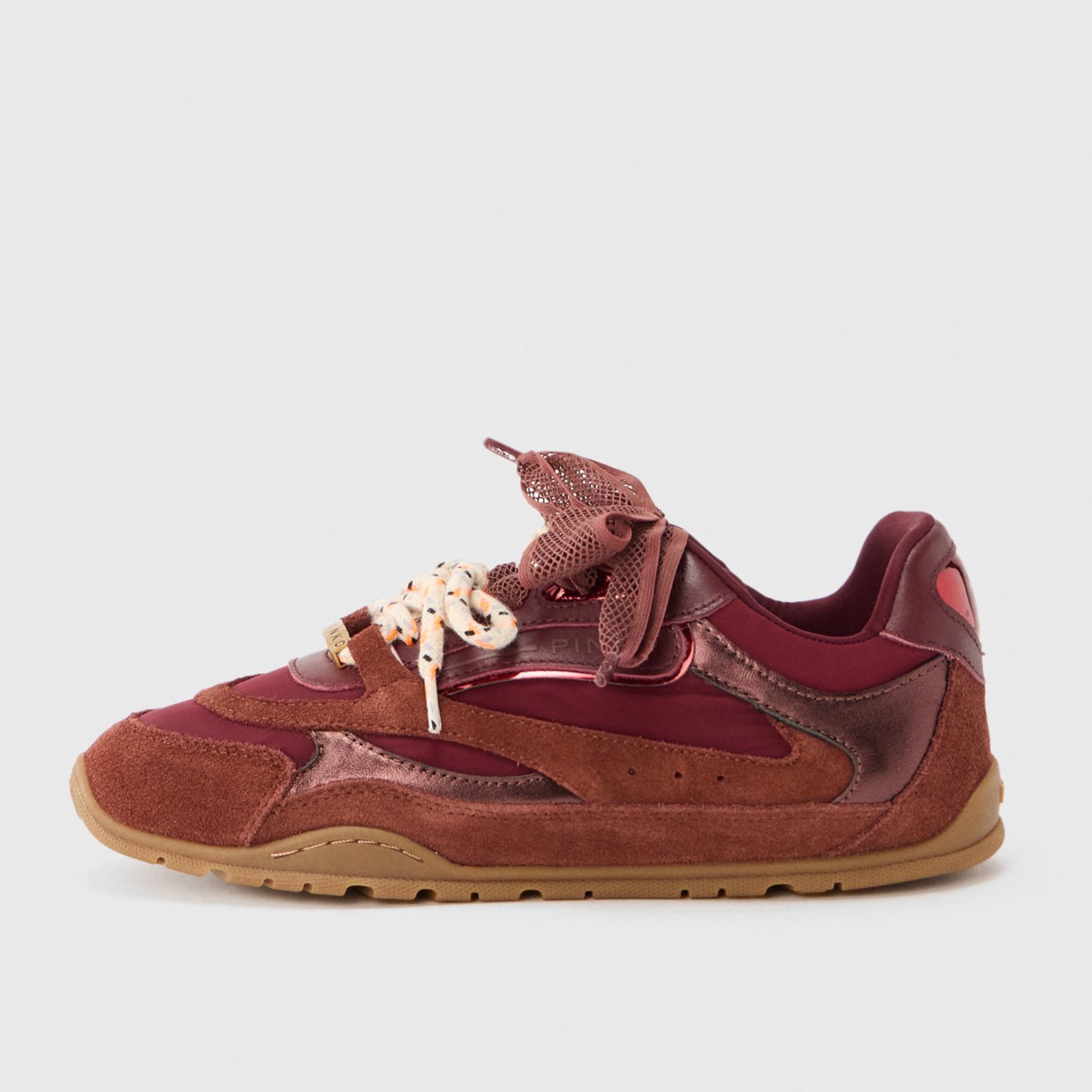 Дамски кецове Women’s sneakers Pinko Yulia
SS0185 P076 CR8 Bordeaux Lateral view