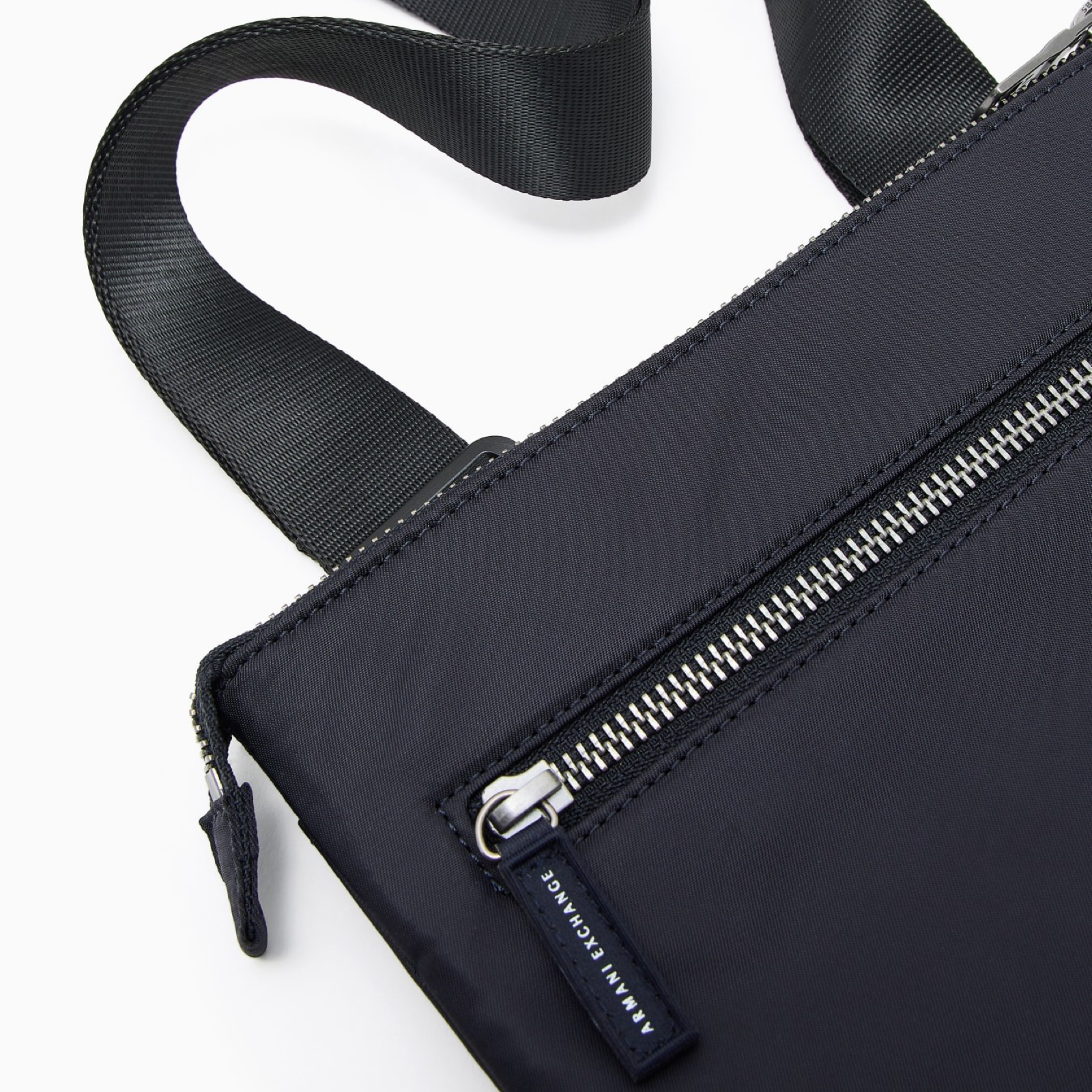 Мъжка чанта Armani Exchange Men Bag XM000105 AF15129 Close-Up