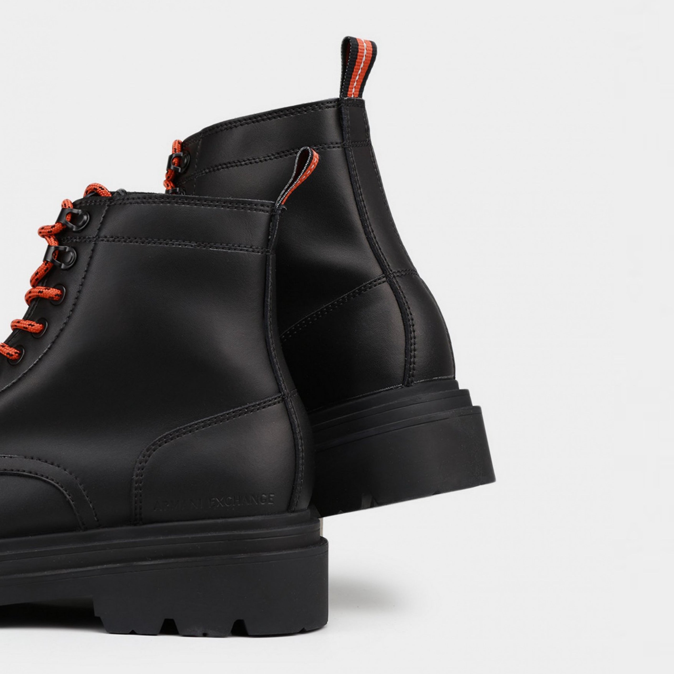 Armani Exchange мъжки боти