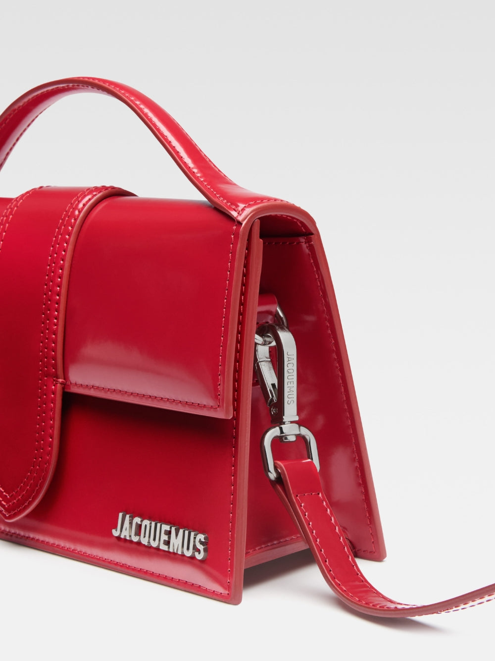 Jacquemus Le Grand Bambino Red Bag BAW00007AC18A01470 Close-Up