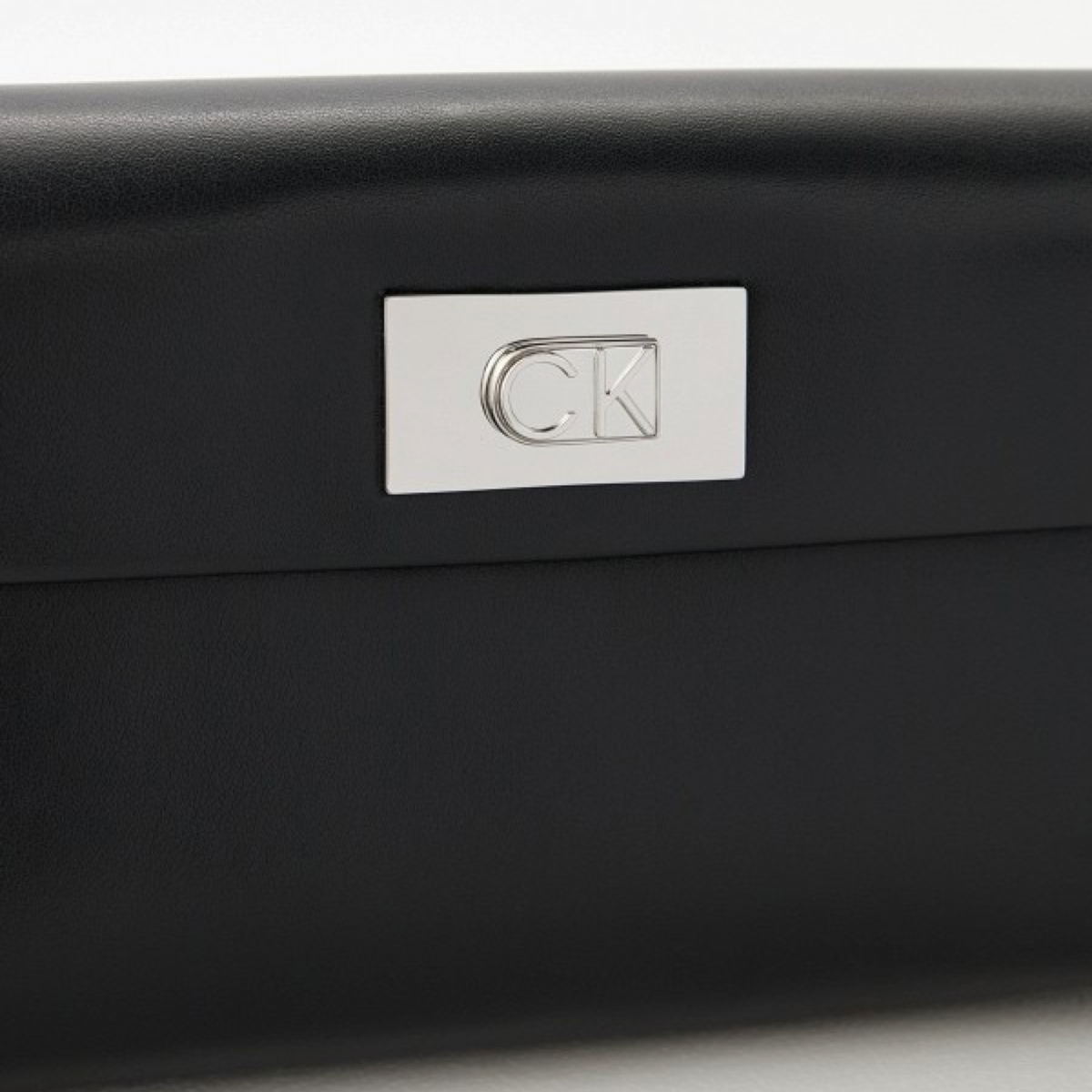 Дамска чанта Calvin Klein Women Crossbody Bag K60K612633 BEH Close-Up