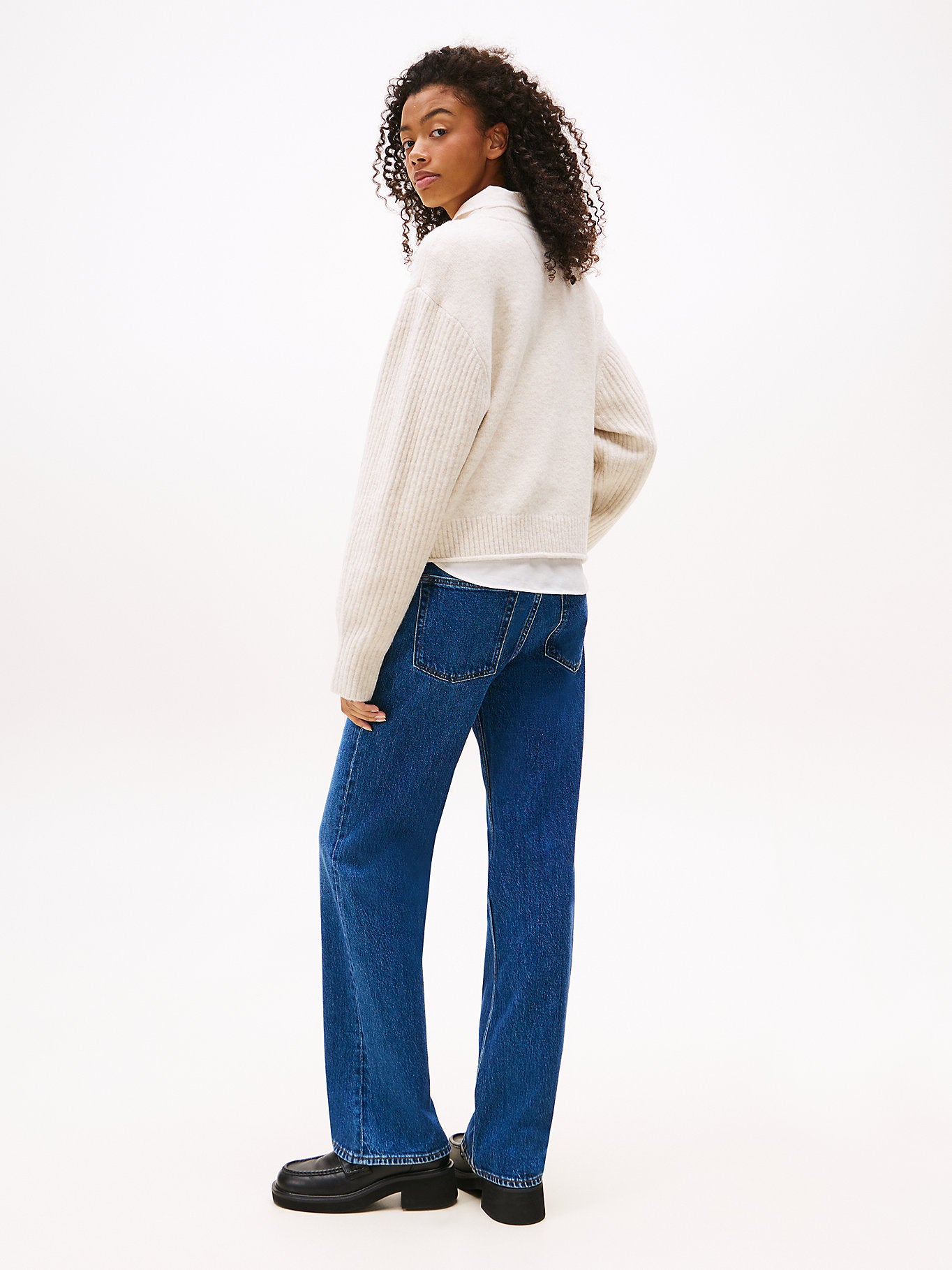 Дамски пуловер Women’s sweater Tommy Hilfiger DW0DW21782AFN Off-White back view