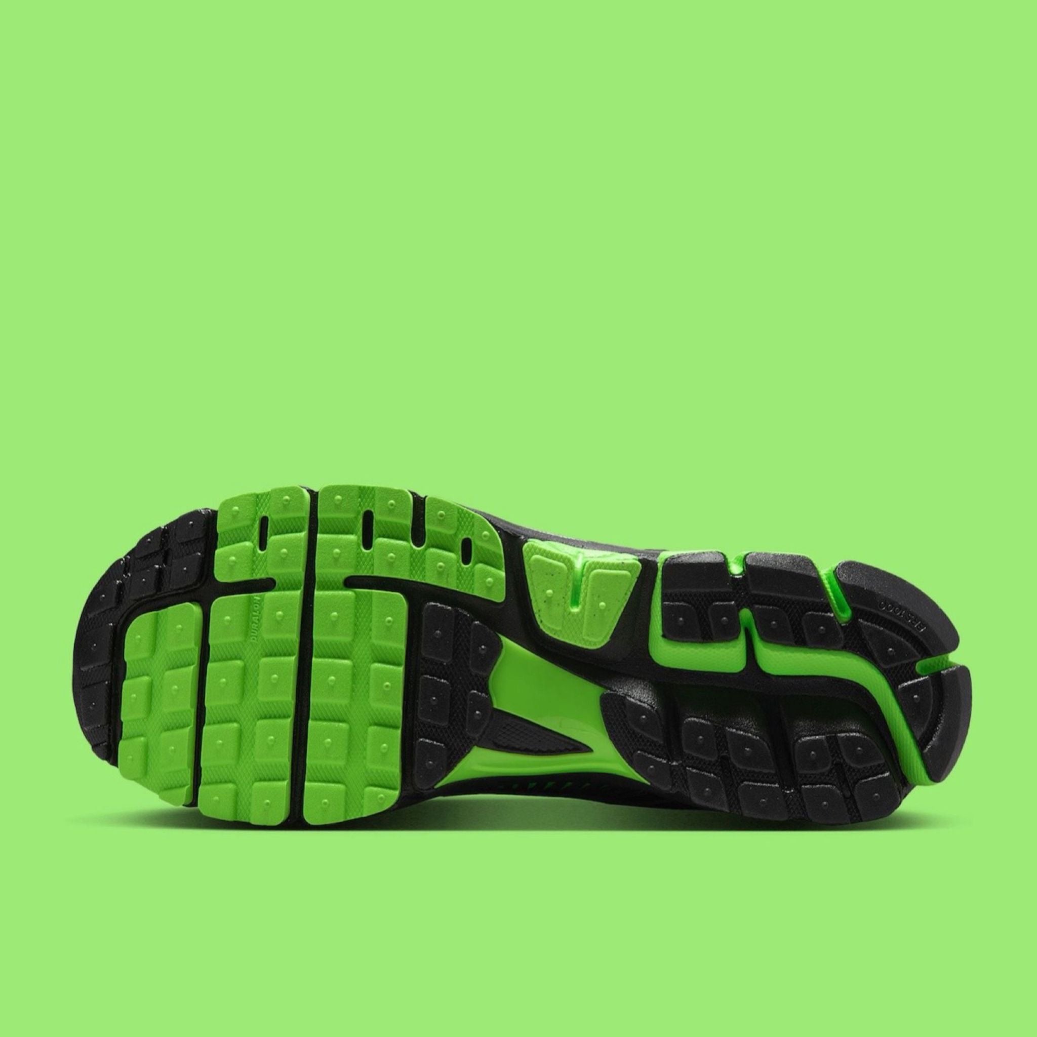 Мъжки маратонки Nike Zoom Vomero 5 SE Men Sneakers IB2988-001 Insole View