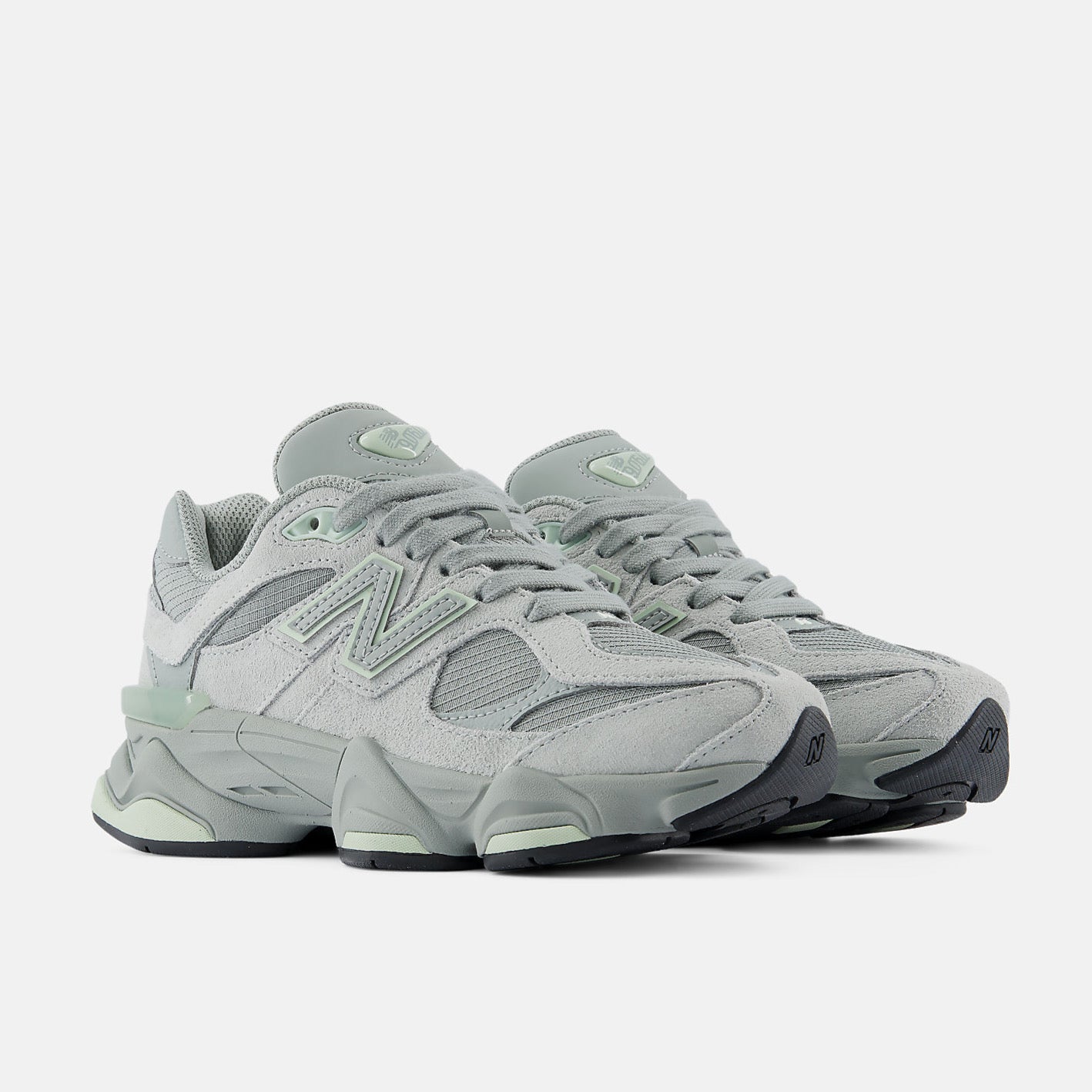Дамски маратонски New Balance 9060 Women’s sneakers G90606LN Side view