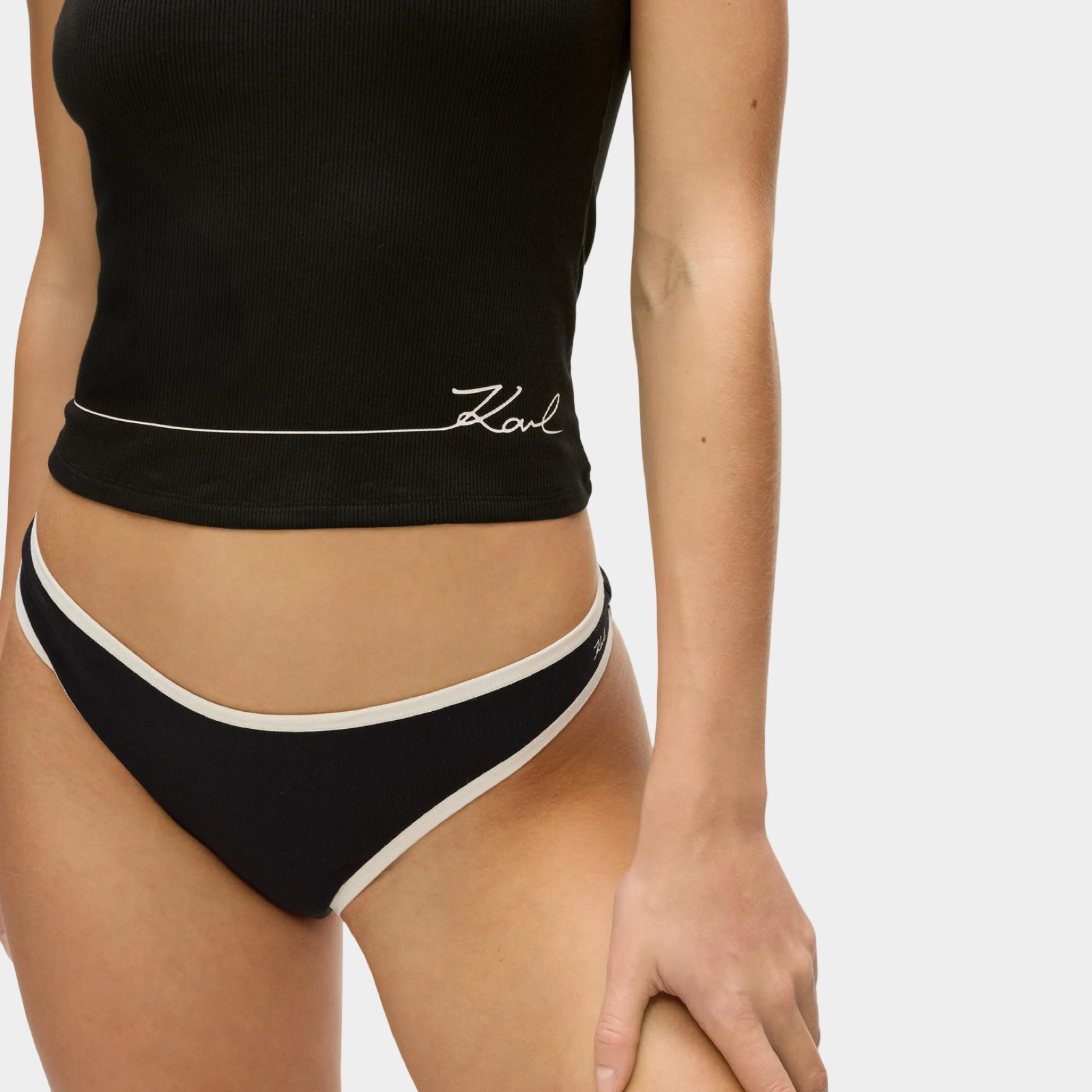 Дамски черен топ Karl Lagerfeld Jeans Women Tank Top B2W44008 999 Close-Up