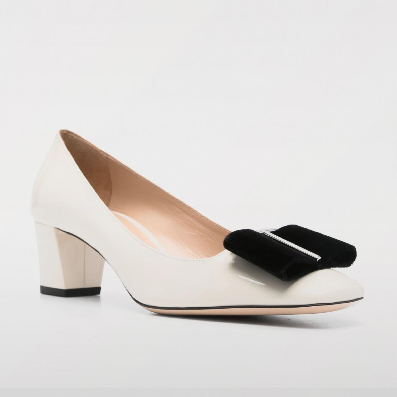 Tom Ford Audrey 60 Patent Leather Pumps W3615LCL406S 3WN08 Lateral View