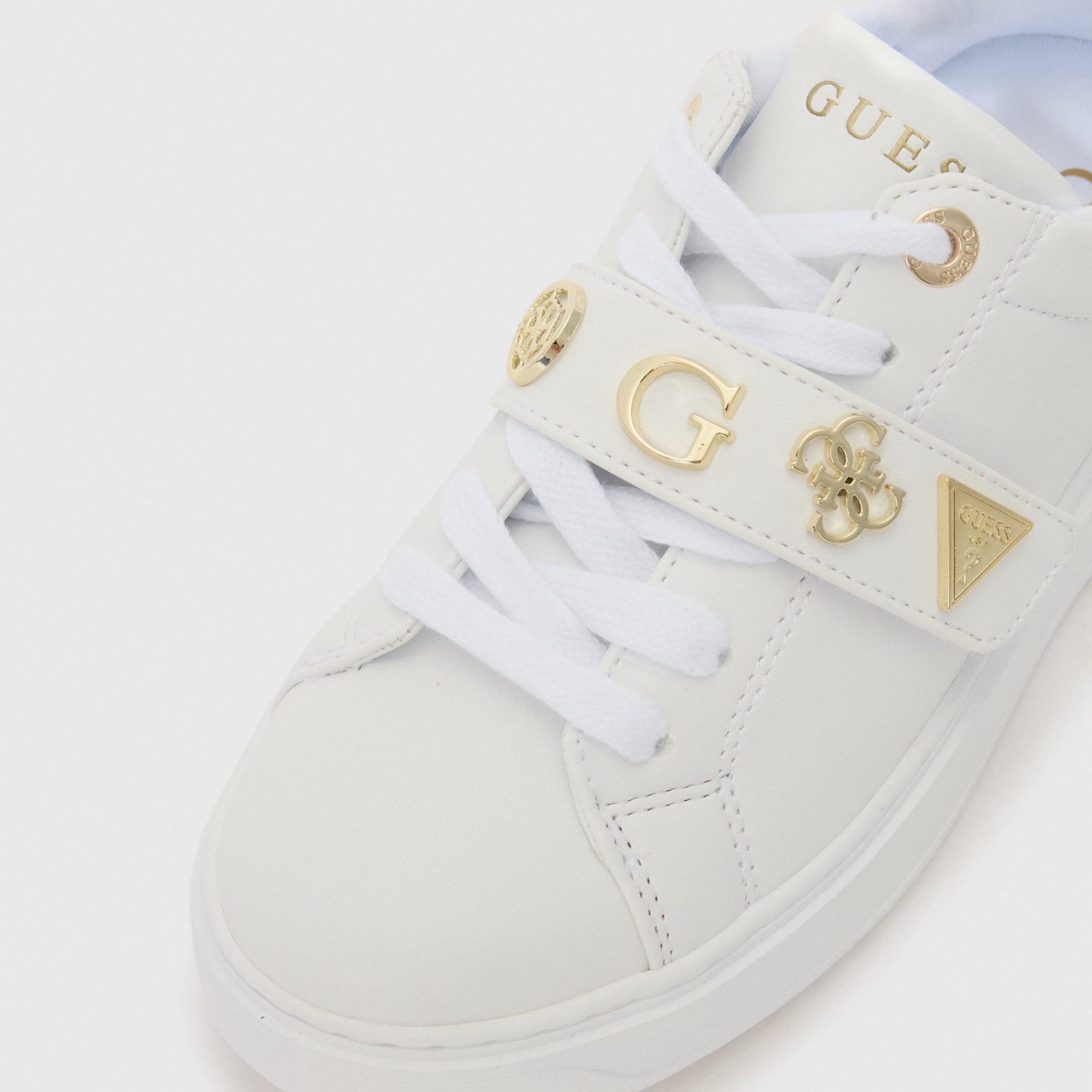 Дамски бели кецове Guess FLTDRI ELE12 Close-Up
