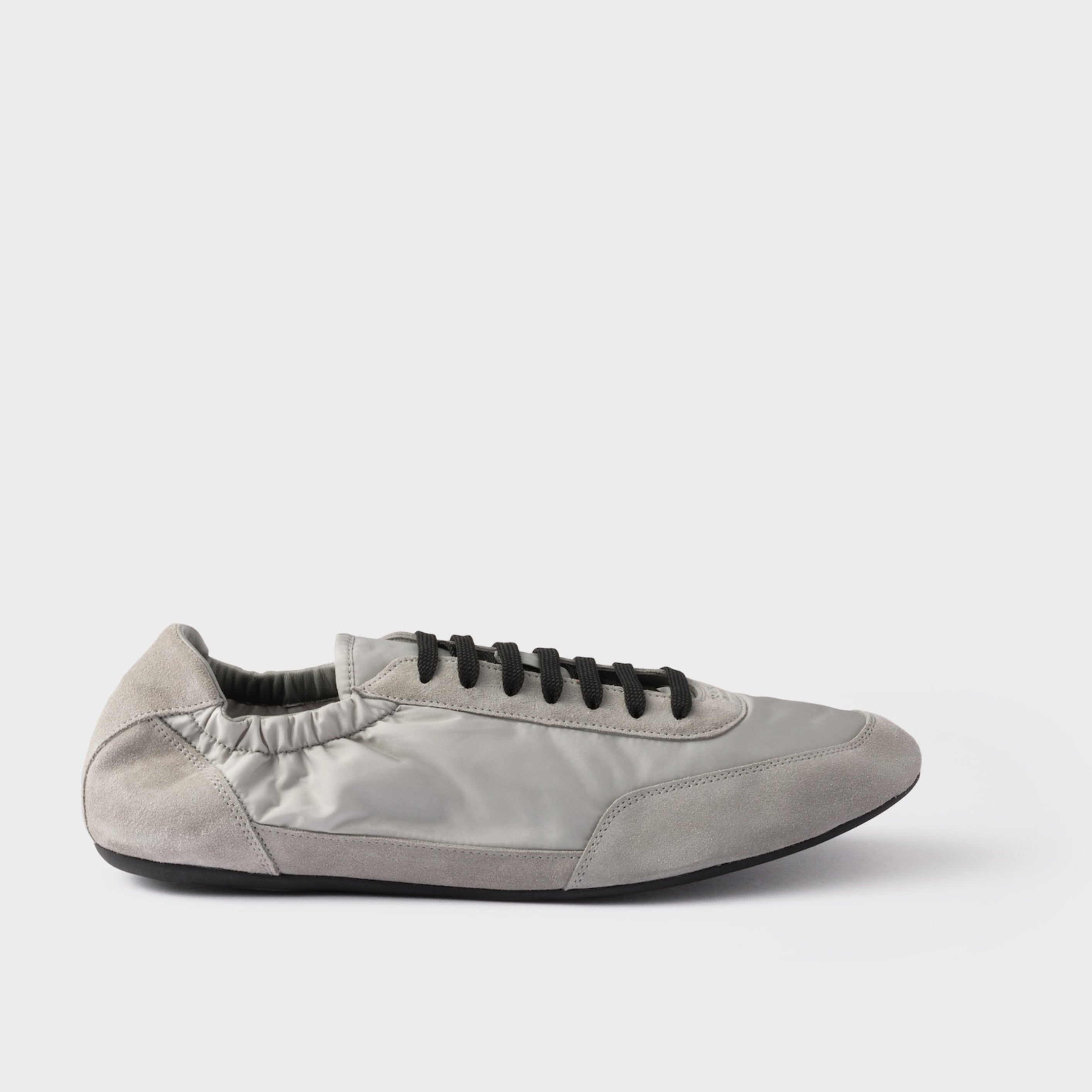 Дамски спортни обувки Women’s sneakers PRADA 1E959NF005D7CF0424 Grey lateral view