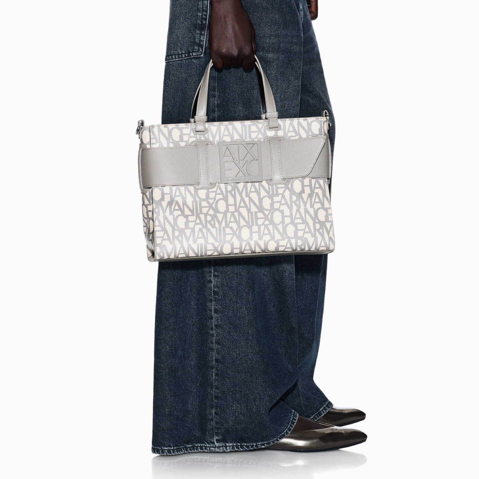Armani Exchange Women Bag 942689 3F742 Hand View
