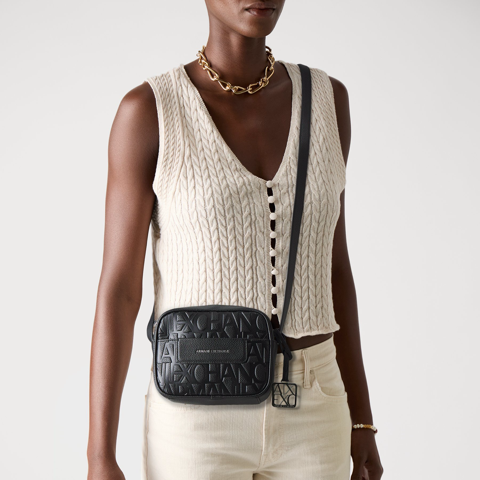 Дамска чанта Armani Exchange Crossbody Bag XW001578 AF15774 UC001 Model View