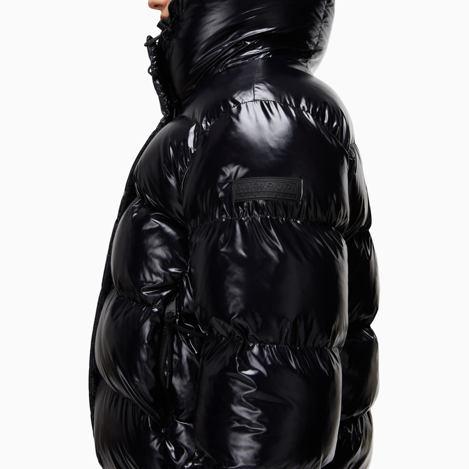 Дамско черно зимно яке Napapijri Women Jacket NP0A4HZ50 Close-Up