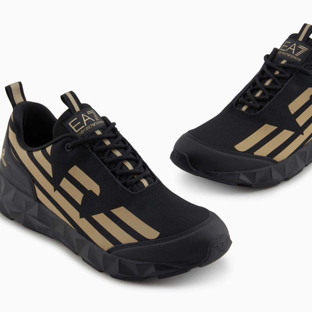 Дамски маратонки Women’s sneakers EA7 Emporio Armani X8X217 XK433 R969 Black/Gold Close up view
