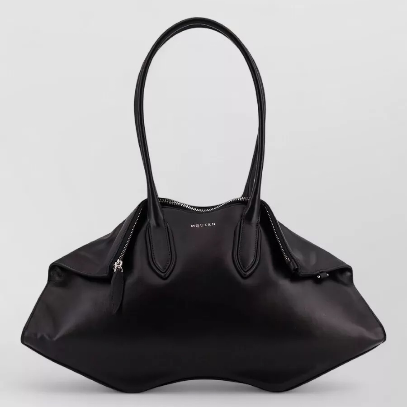 Дамска чанта Alexander McQueen Manta Leather Shoulder Bag 8559971VDXA1000 Front View
