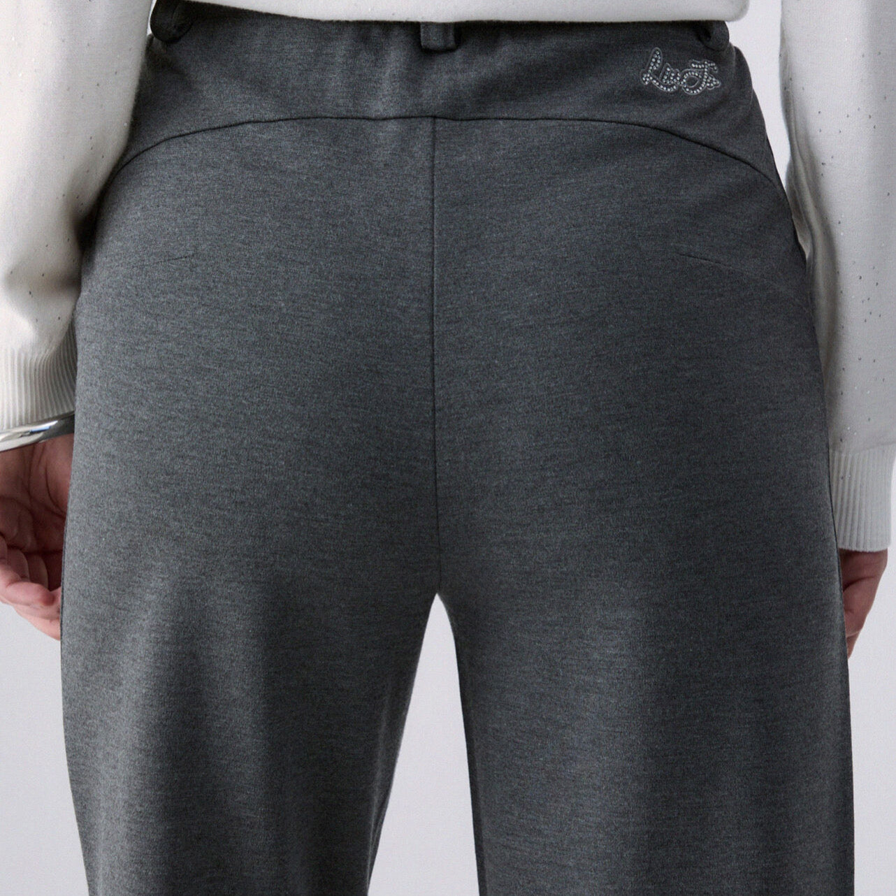 Дамски панталони Liu Jo women’s trousers TF6019J3970020 62XXL Close-up