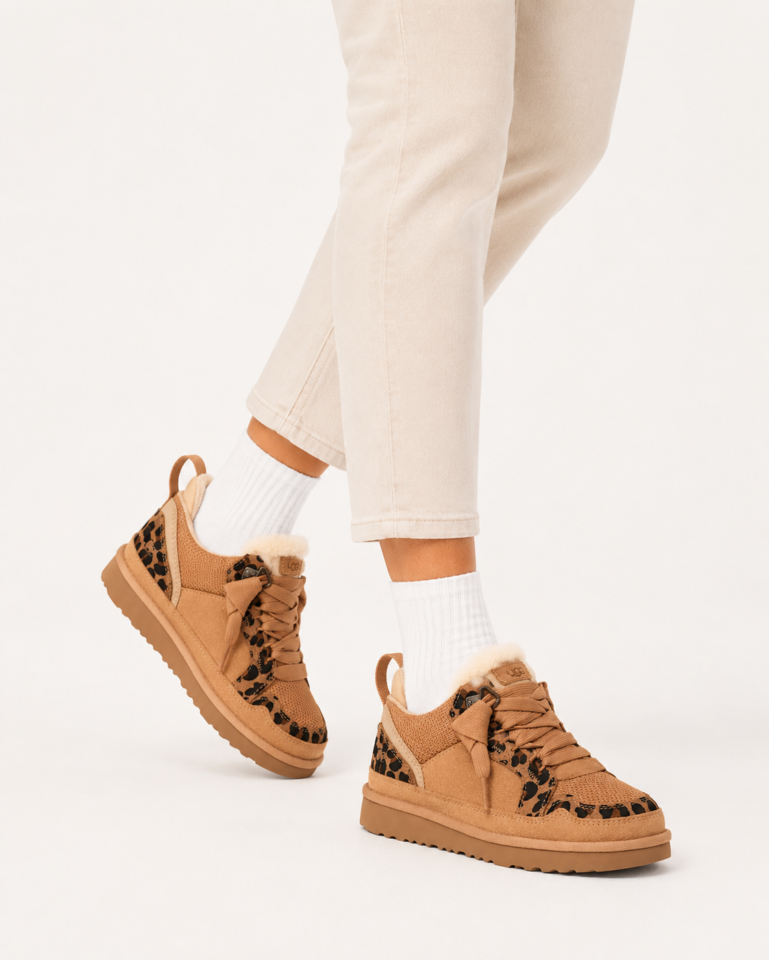 Дамски кецове UGG Women Sneakers 1187370T Model View