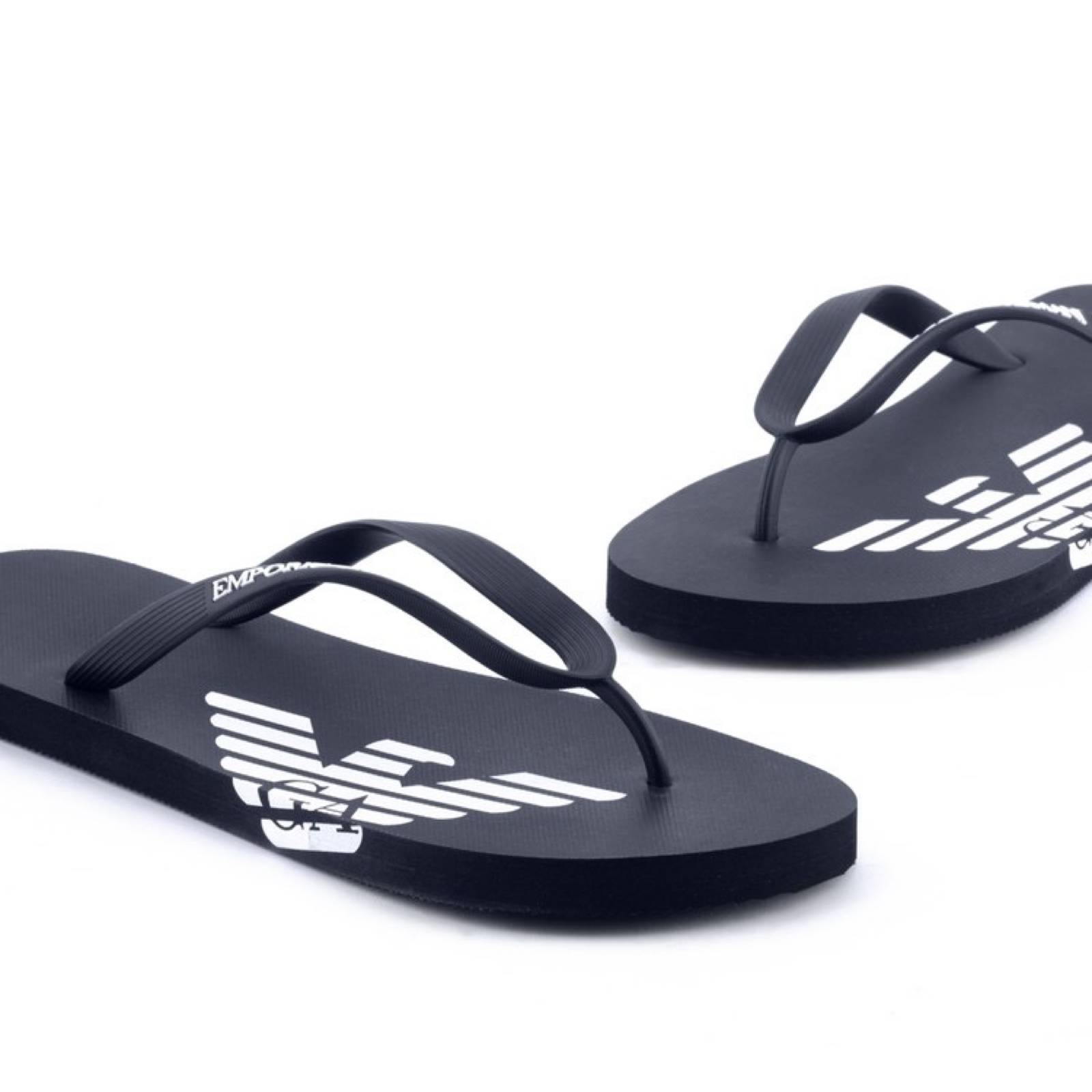 Мъжки сини джапанки Emporio Armani
XVQS08 XN746