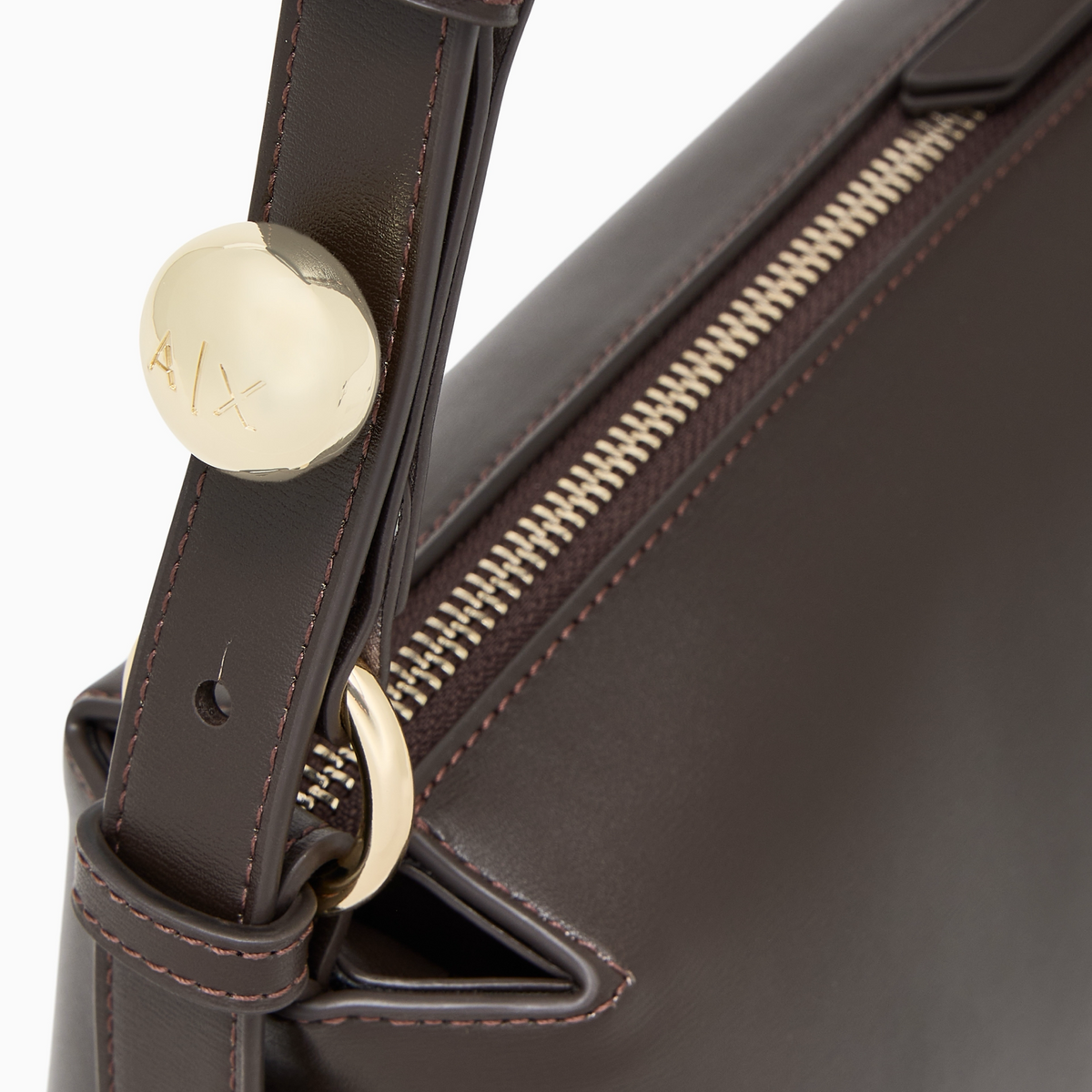 Дамска кафява чанта Armani Exchange Women Shoulder Bag XW002990 AF26452 U6032 Close-Up