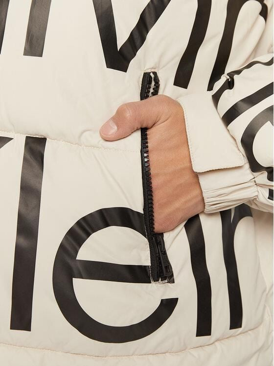 Мъжко дълго яке Men’s long jacket Calvin Klein
J30J321913 ACF detail view