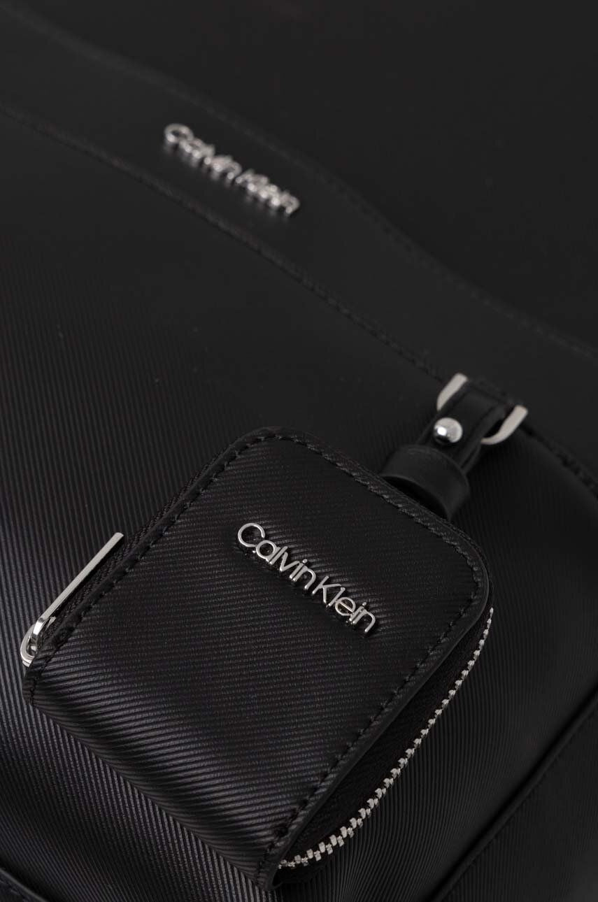 Мъжка раница Men’s rucksack Calvin Klein
K50K511846 Black detail view