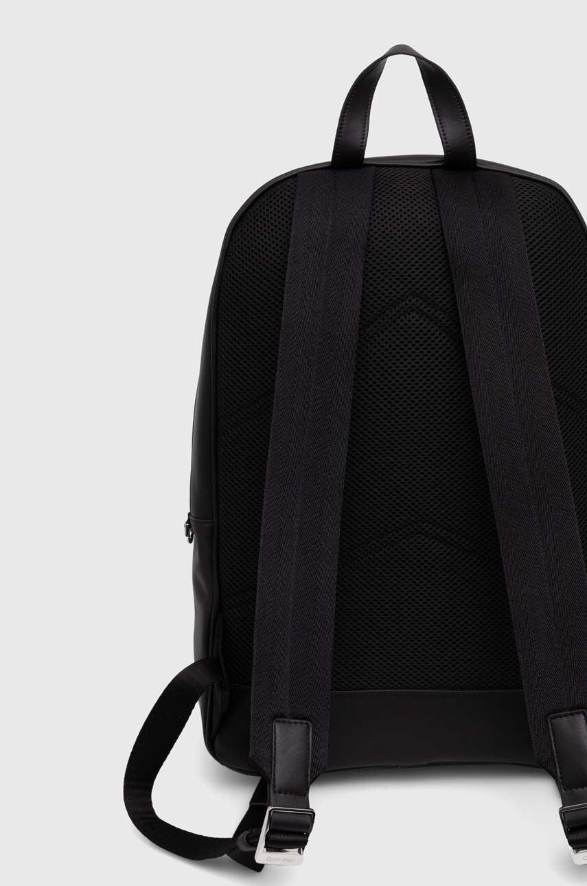 Мъжка раница Men’s rucksack Calvin Klein
K50K511846 Black back view