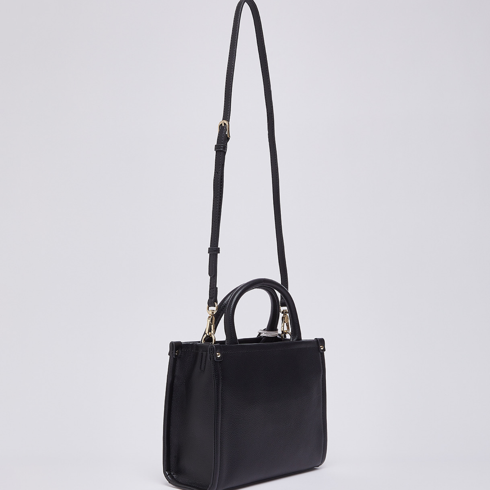 Дамска чанта Liu Jo Women Small Handbag With Charm AA6192 E1012 22222 Back View