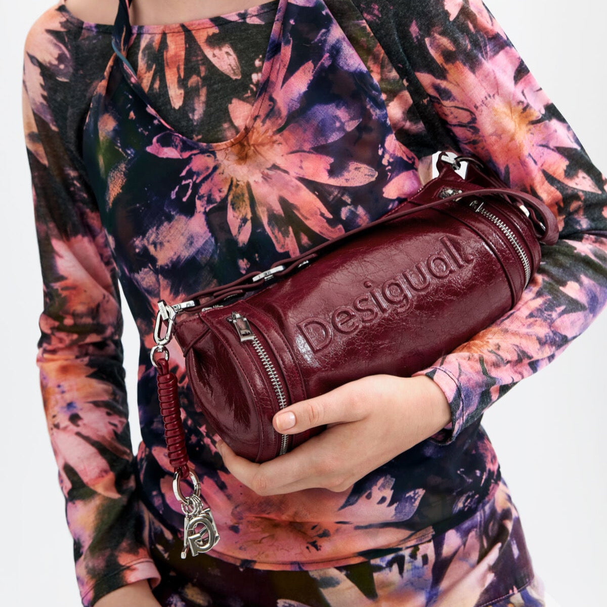 Дамска чанта Desigual women’s crossbody bag 26WAXPA2 3032 Model view
